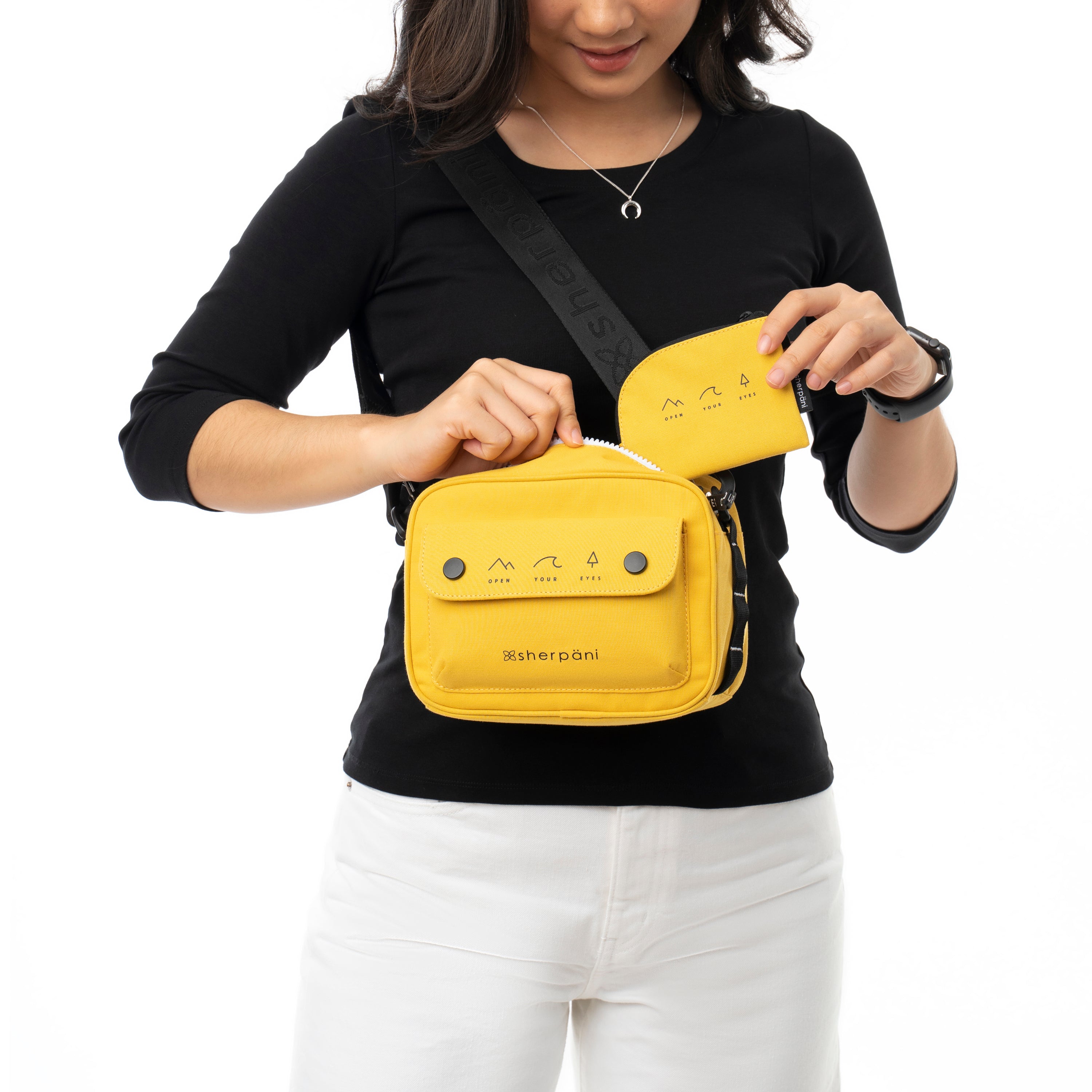 Sherpani Osaka Crossbody sunflower